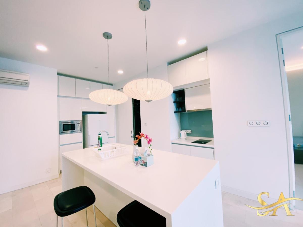 Queens Service Suites At Platinum Klcc Куала-Лумпур Экстерьер фото