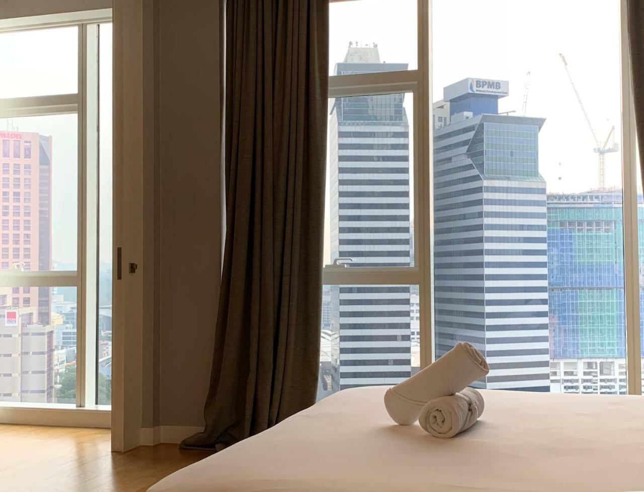 Queens Service Suites At Platinum Klcc Куала-Лумпур Экстерьер фото
