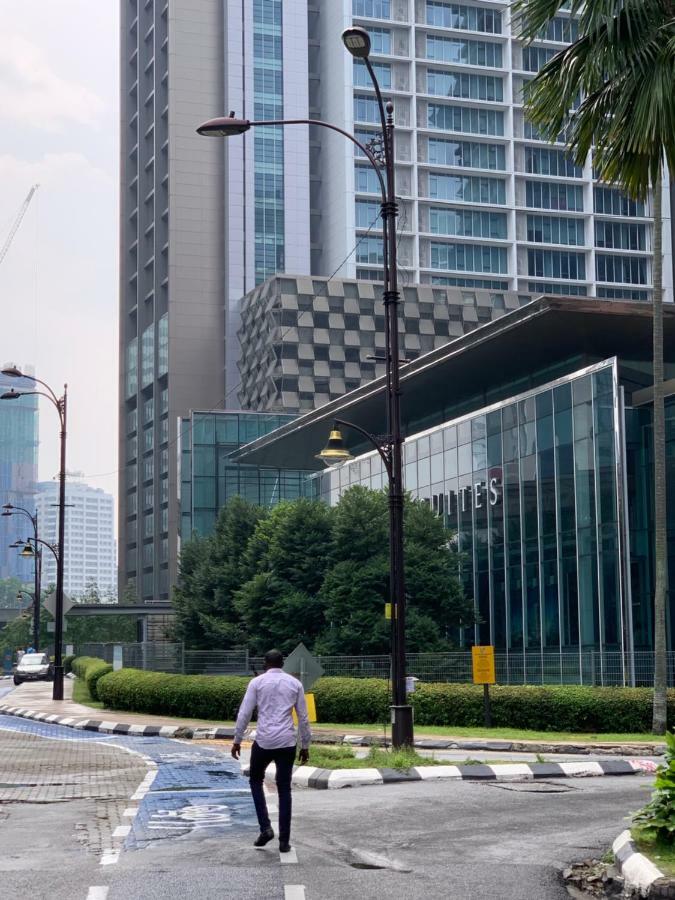 Queens Service Suites At Platinum Klcc Куала-Лумпур Экстерьер фото
