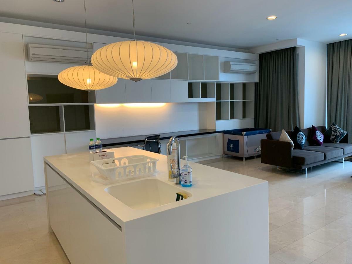 Queens Service Suites At Platinum Klcc Куала-Лумпур Экстерьер фото